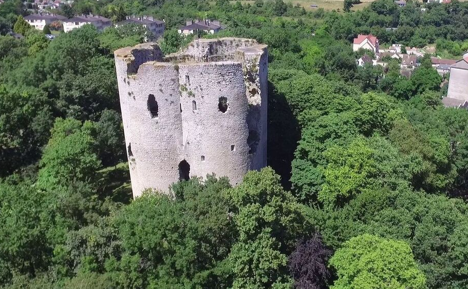Château d'Étampes, France
